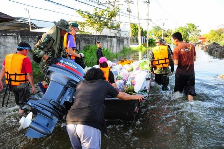 Magna Carta Law Firm Relief Operation for Thailand Flood Victims